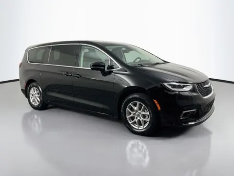 More photos of 2024 Chrysler Pacifica Touring L at Superior Motor Company, MD