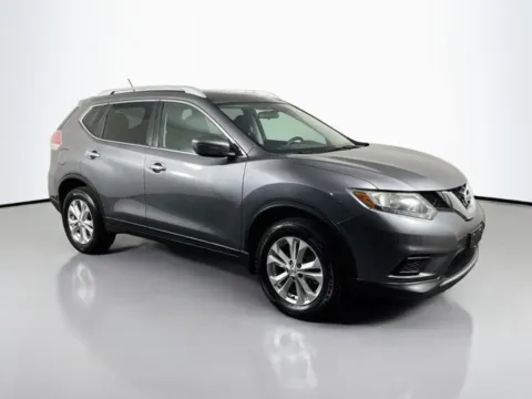 More photos of 2016 Nissan Rogue SV at Superior Motor Company, MD