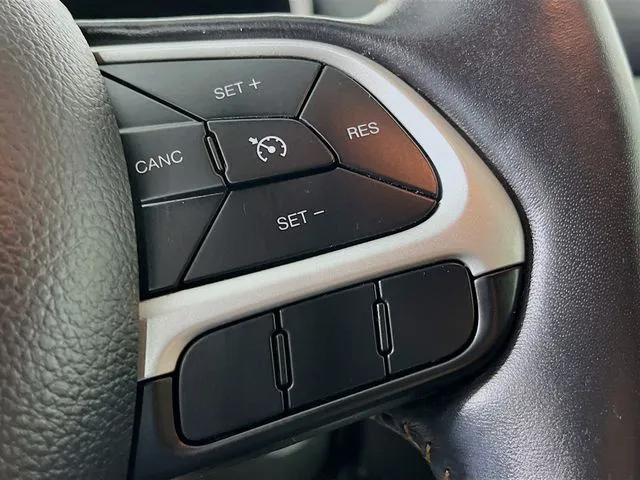 Jeep Compass photo 12
