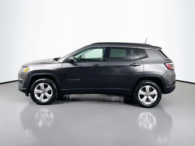Jeep Compass photo 2
