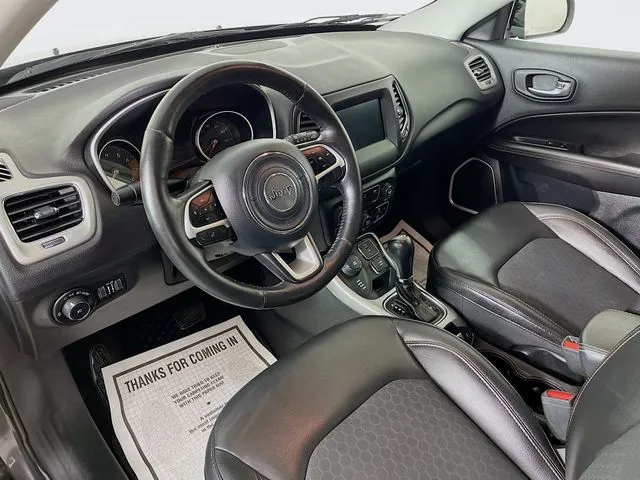 Jeep Compass photo 9