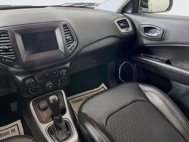 Jeep Compass photo 13
