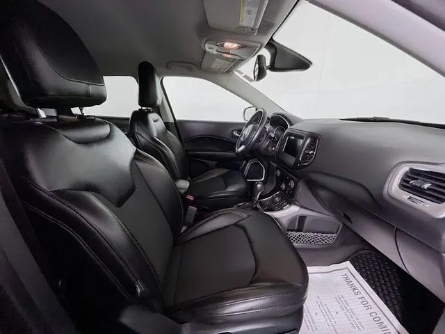 Jeep Compass photo 17
