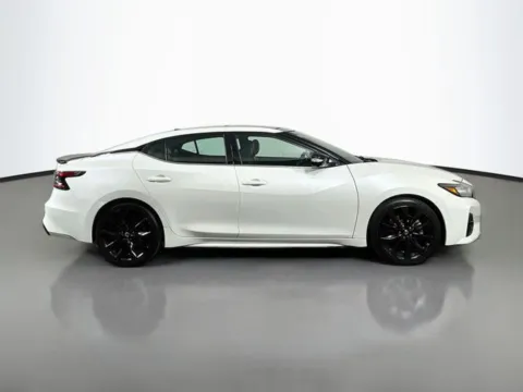 More photos of 2020 Nissan Maxima SR at Superior Motor Company, MD