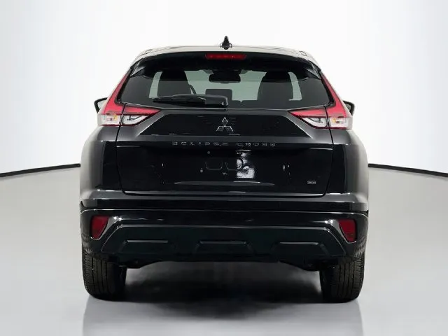 Mitsubishi Eclipse Cross photo 8
