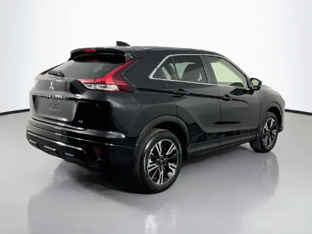 Mitsubishi Eclipse Cross photo 6