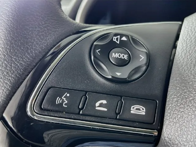 Mitsubishi Eclipse Cross photo 11