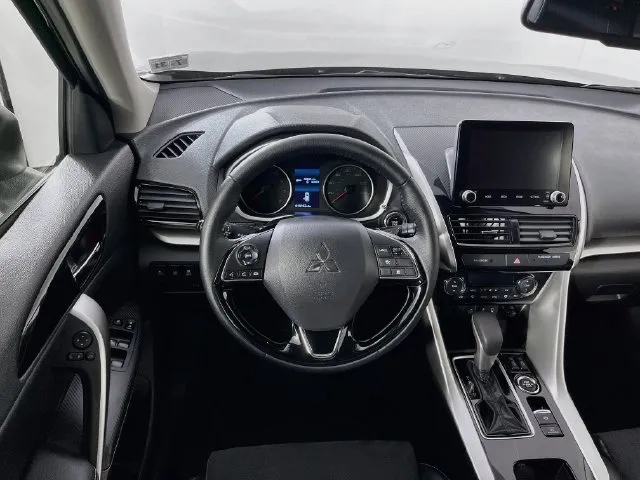 Mitsubishi Eclipse Cross photo 10