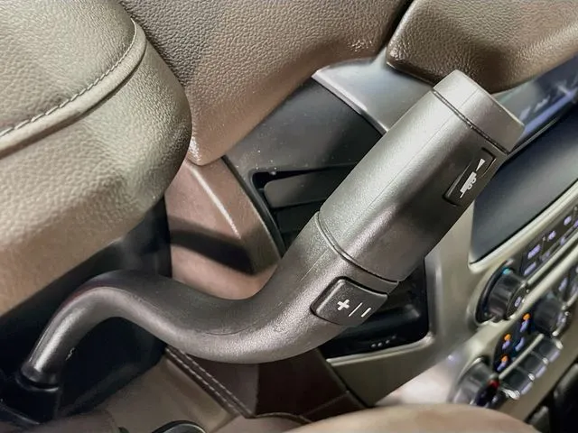 Chevrolet Tahoe photo 25