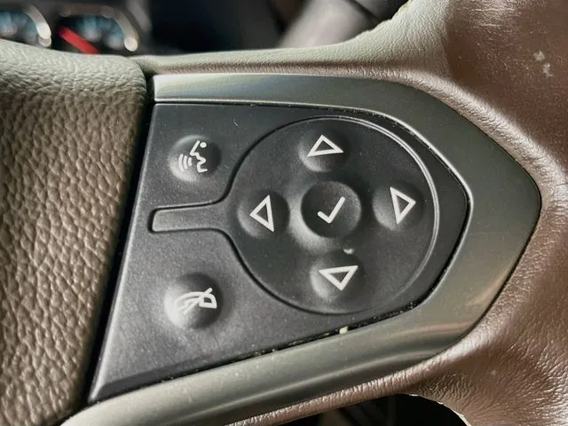 Chevrolet Tahoe photo 12