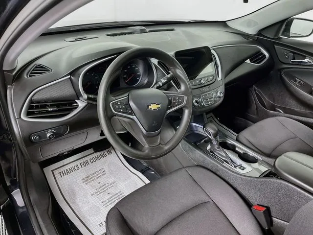 Chevrolet Malibu photo 9
