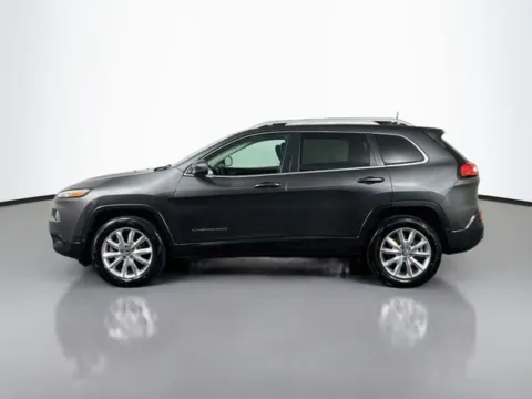Photos of 2017 Jeep Cherokee Limited for sale in Bel Air, MD at Superior Motor Company