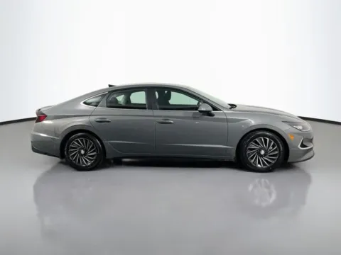 More photos of 2021 Hyundai Sonata Hybrid SEL at Superior Motor Company, MD