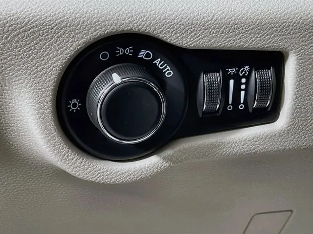 Chrysler Voyager photo 27