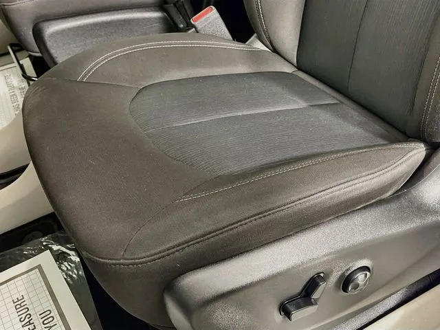 Chrysler Voyager photo 16