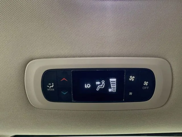 Chrysler Voyager photo 29