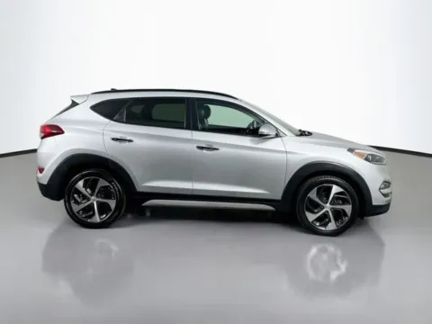 More photos of 2018 Hyundai Tucson Limited at Superior Motor Company, MD