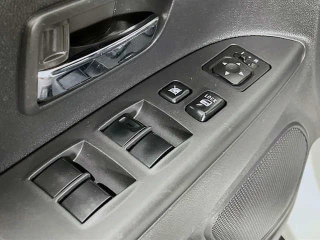Mitsubishi Outlander Sport photo 27