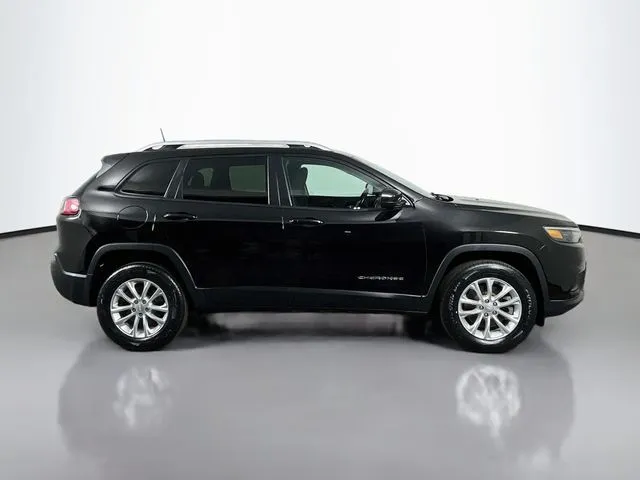 Jeep Cherokee photo 5