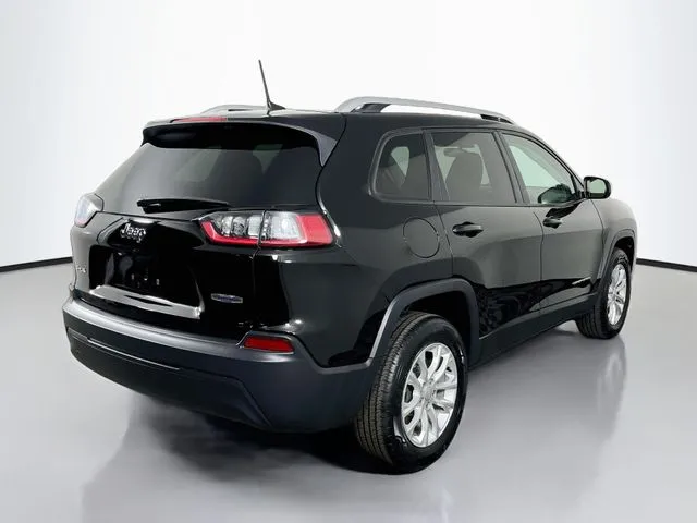 Jeep Cherokee photo 6