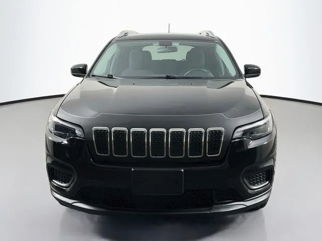 Jeep Cherokee photo 7