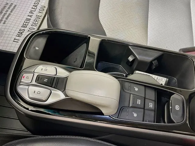 Hyundai Ioniq photo 24