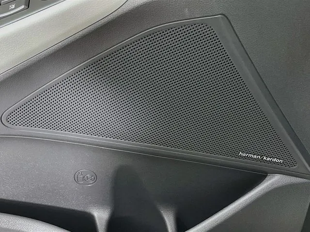 Hyundai Ioniq photo 29