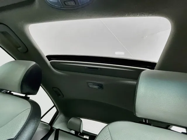 Hyundai Ioniq photo 27