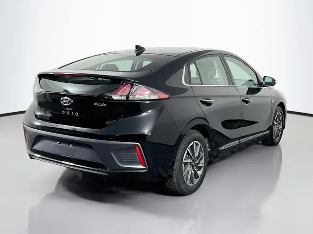Hyundai Ioniq photo 6