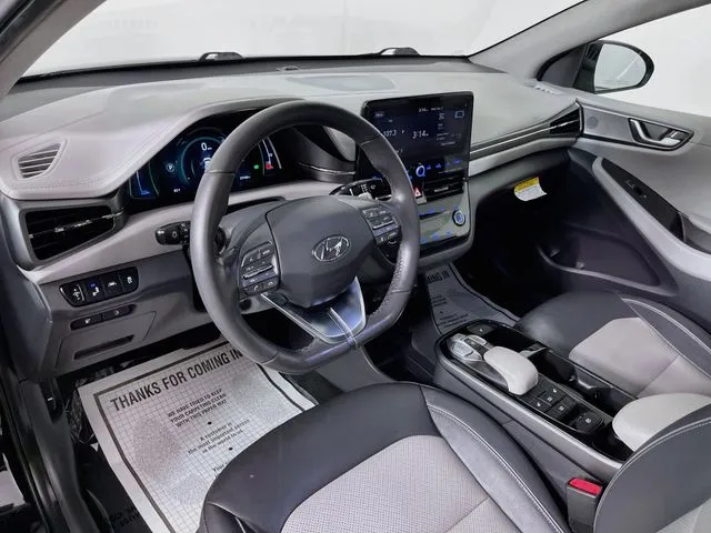 Hyundai Ioniq photo 9