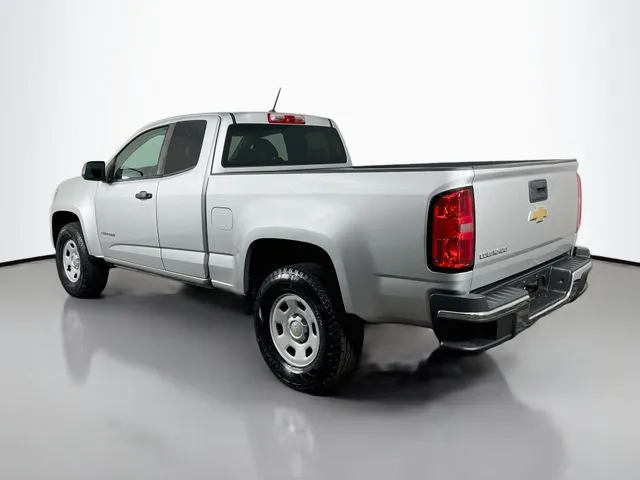 Chevrolet Colorado photo 3