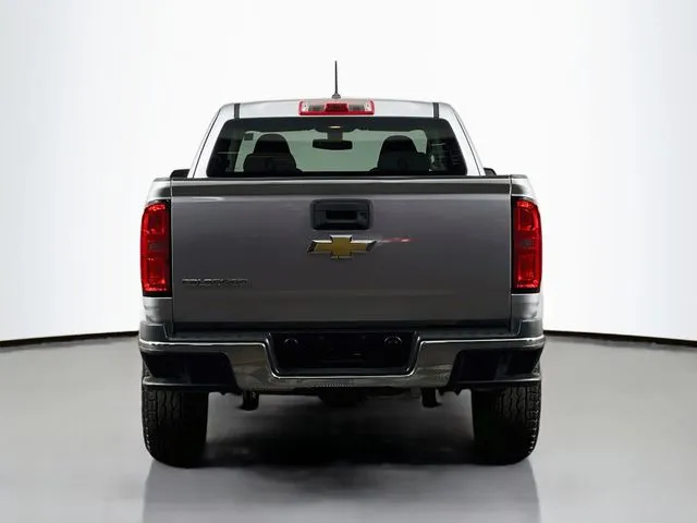Chevrolet Colorado photo 8