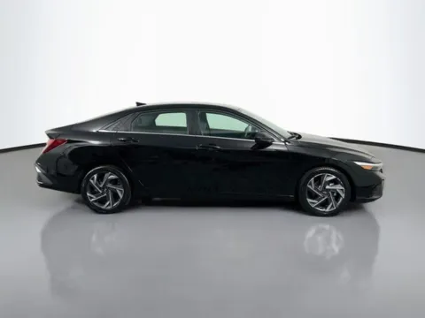 More photos of 2025 Hyundai Elantra SEL Convenience at Superior Motor Company, MD