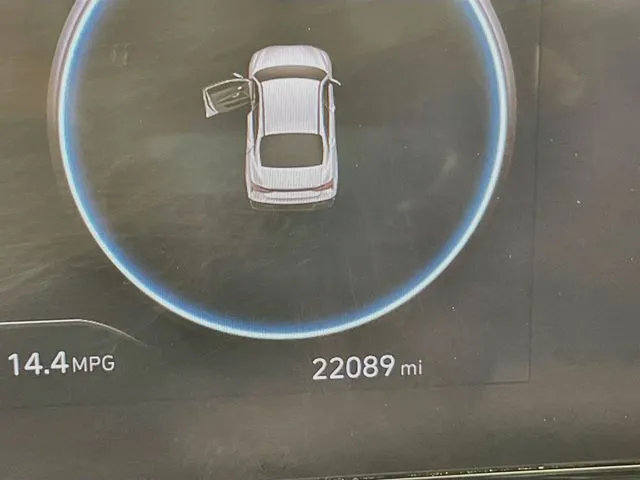 Hyundai Elantra photo 25