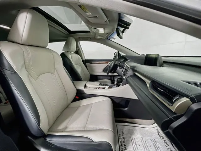 Lexus RX photo 17