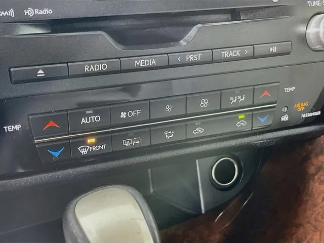 Lexus RX photo 23