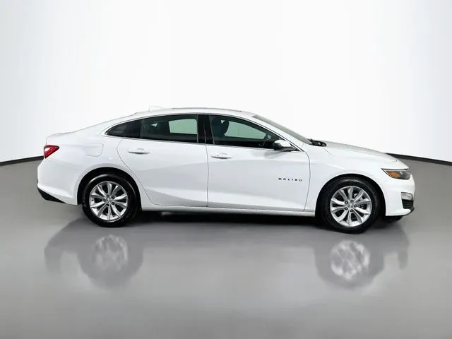 Chevrolet Malibu photo 5