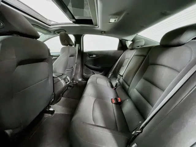 Chevrolet Malibu photo 18