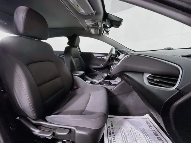 Chevrolet Malibu photo 17