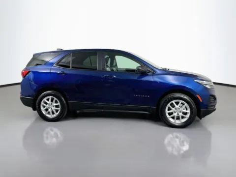 More photos of 2022 Chevrolet Equinox LS at Superior Motor Company, MD