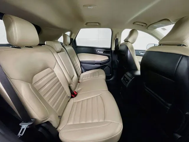 Ford Edge photo 19