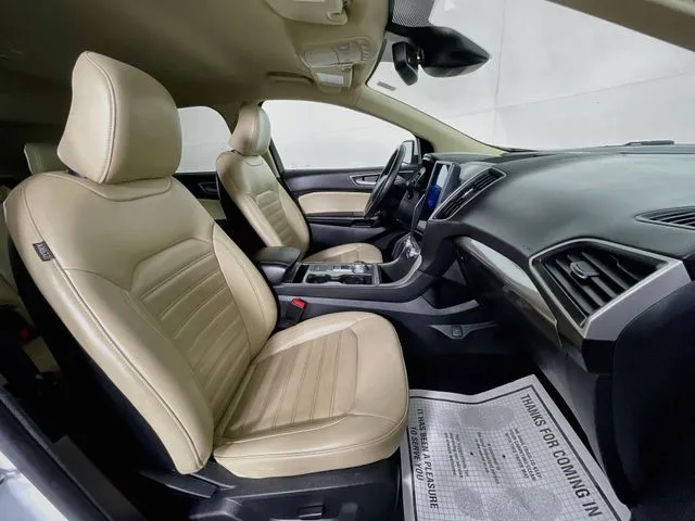 Ford Edge photo 17