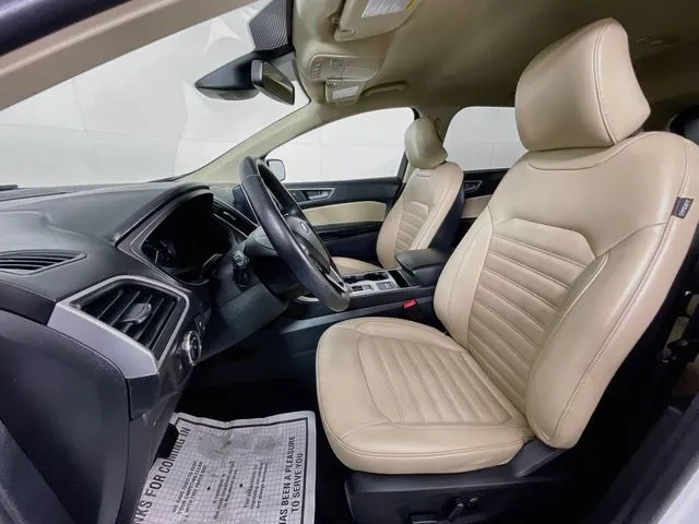 Ford Edge photo 15