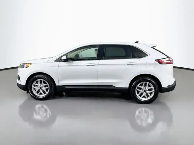 Ford Edge photo 2