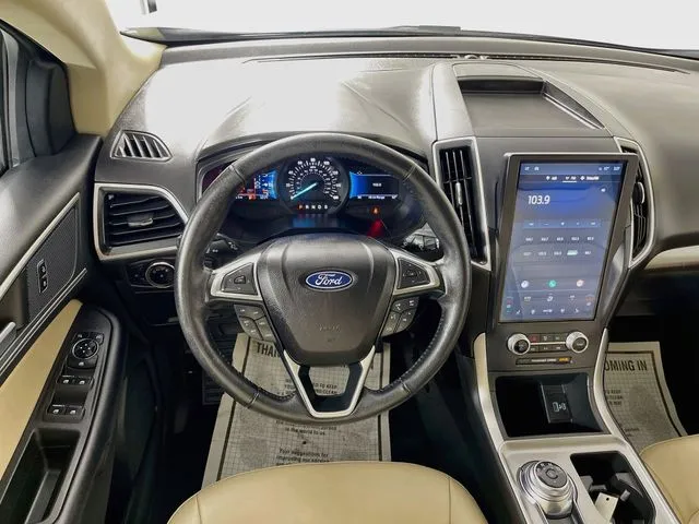 Ford Edge photo 10