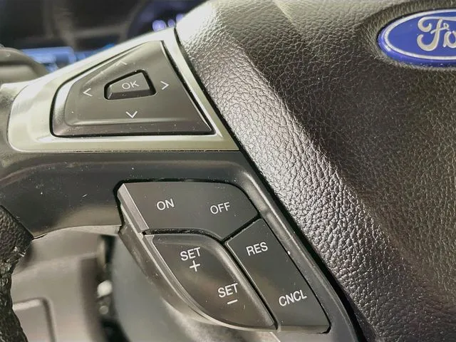 Ford Edge photo 11