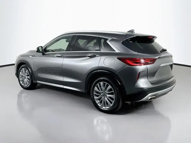 Infiniti QX50 photo 3