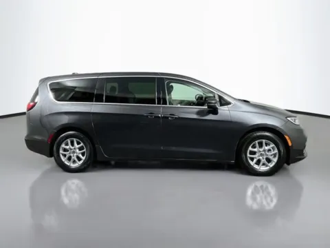 More photos of 2023 Chrysler Pacifica Touring L at Superior Motor Company, MD