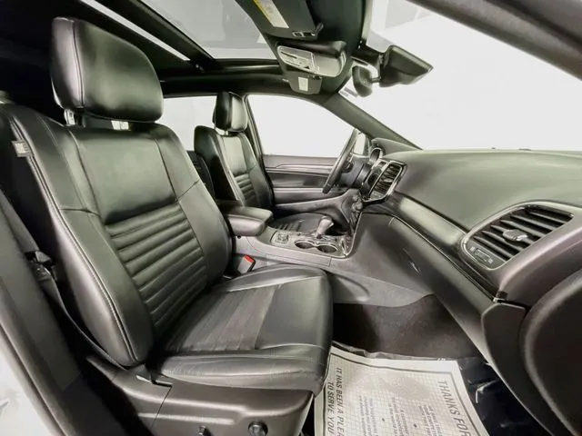 Jeep Grand Cherokee photo 17