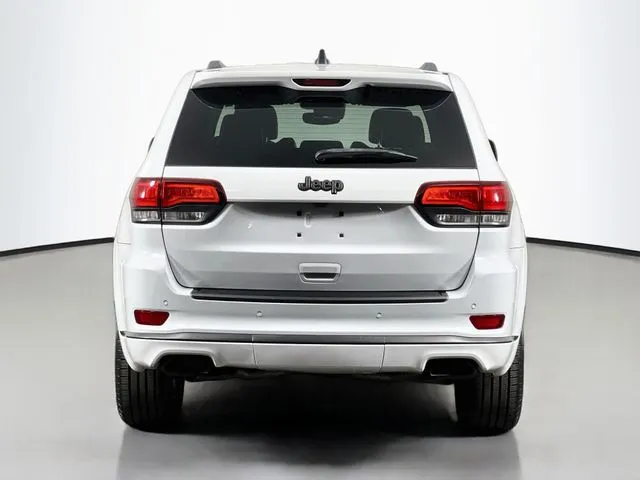 Jeep Grand Cherokee photo 8